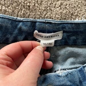 Good American Classic Blue Jeans